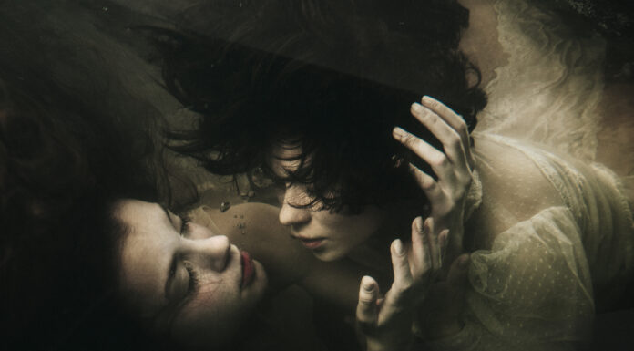 The underwater nudes of Mira Nedyalkova